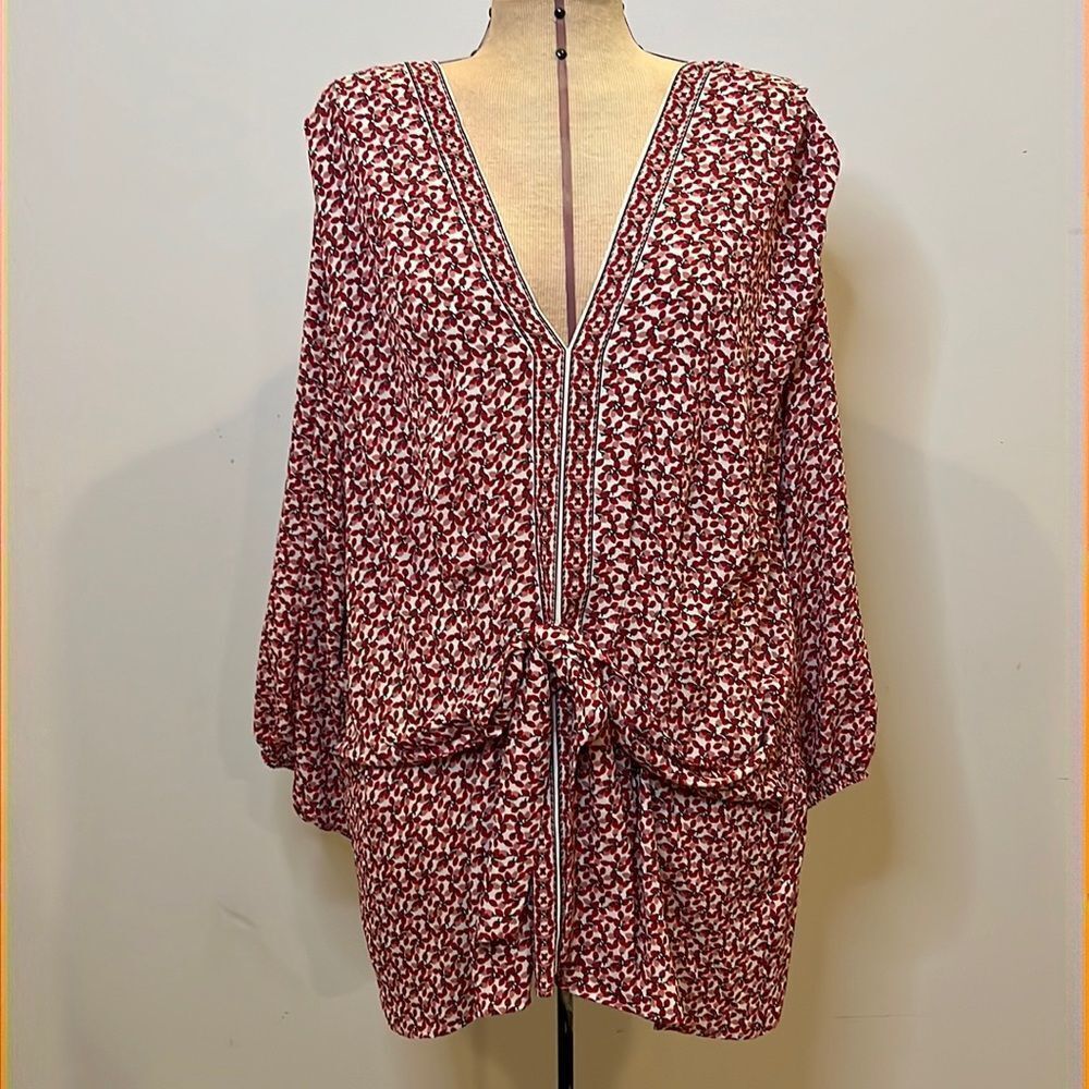 NWT Max Studio Red & White Floral Print V-Neck Blouse - Size 1X
